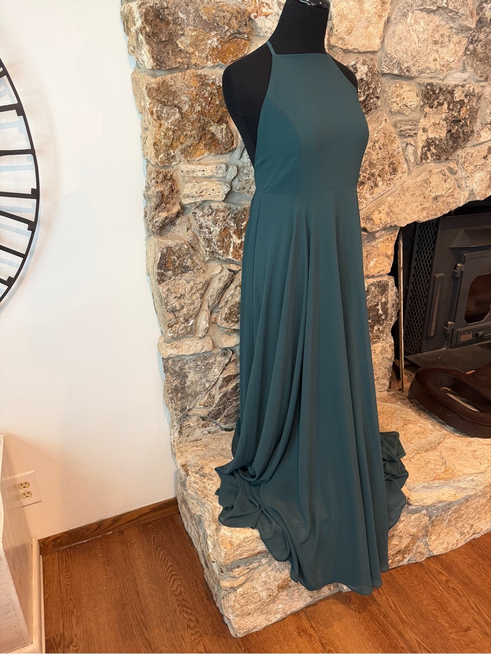 Lulu’s Elegant Forest Green Halter Evening Dress
